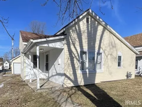 419 E Carl St, Winchester, IN 47394