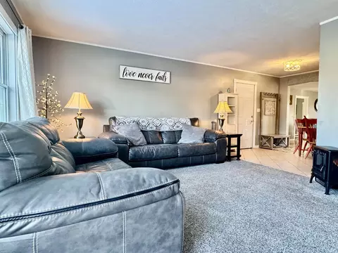 2840 Hillside Dr, Bedford, IN 47421 photo 9