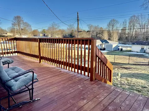 2840 Hillside Dr, Bedford, IN 47421 photo 4