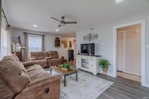 1210 Willard Dr, Wabash, IN 46992 photo 4