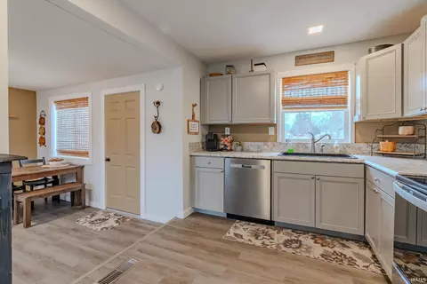 1210 Willard Dr, Wabash, IN 46992 photo 8