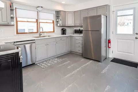 826 W 7th St, Bloomington, IN 47404 photo 12