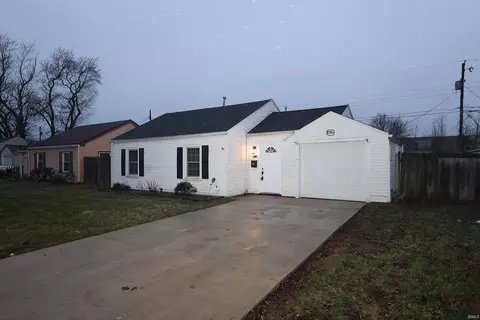 216 Emerald St, Elkhart, IN 46514
