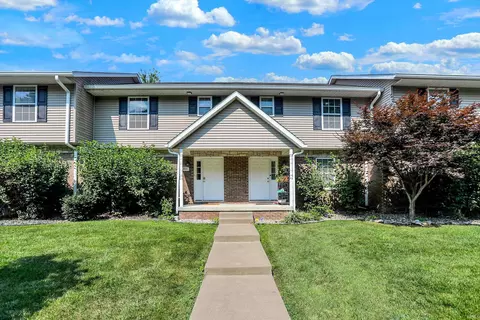 1250 W Adams Hill Cir #203, Bloomington, IN 47403