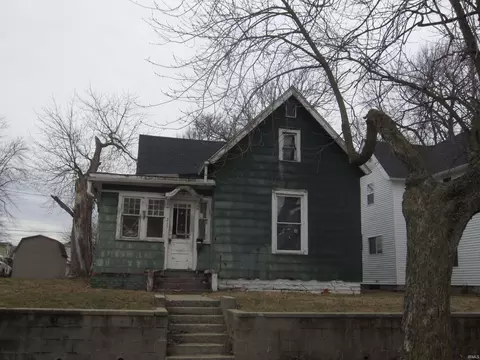 215 N G St, Marion, IN 46952