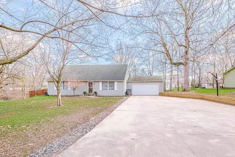 2042 S Maple Run, Warsaw, IN 46580