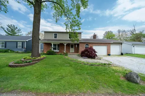 8626 Abbott St, Bremen, IN 46506