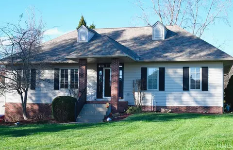 546 E Sleigh Bell Dr, Santa Claus, IN 47579