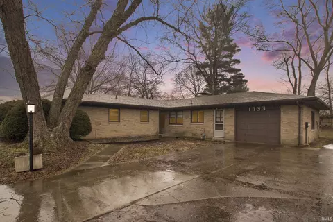 1733 E Beardsley Ave, Elkhart, IN 46514