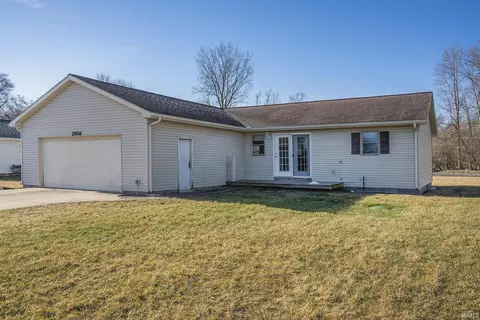 2906 Widaman St, Winona Lake, IN 46590