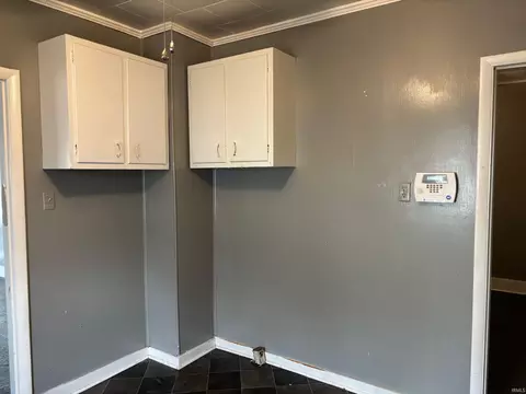 111 E 35th St, Marion, IN 46953 photo 3