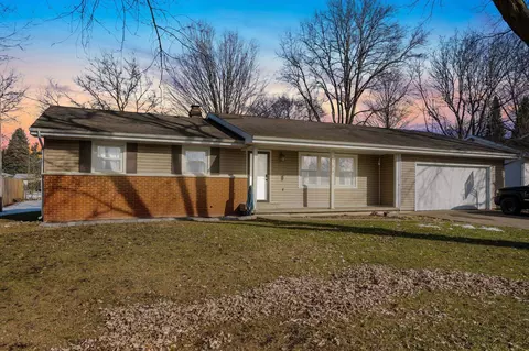 704 W Spring St, Fremont, IN 46737