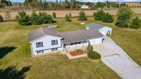 5604 Hamilton Rd, Yoder, IN 46798 photo 1