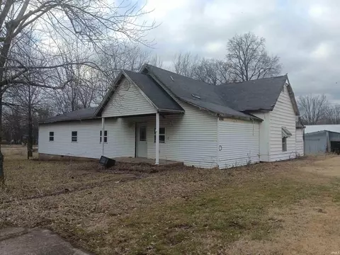 7775 E Church St, Dugger, IN 47848