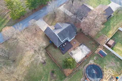 204 Patrick Pl, Mount Carmel, IL 62863 photo 8