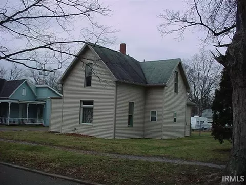 1314 Monroe St, Rochester, IN 46975