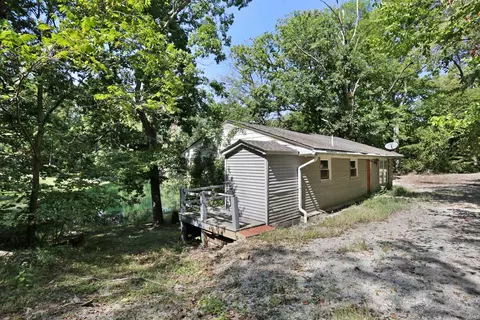 1800 E Boonville New Harmony Rd, Evansville, IN 47725