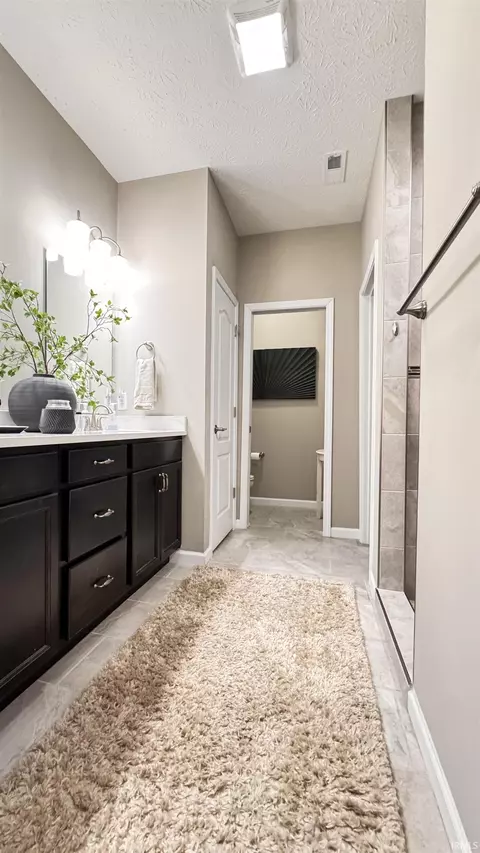 Bath - 4165 E Walnut Ridge Loop, Brookston, IN 47923 photo 1 of 4