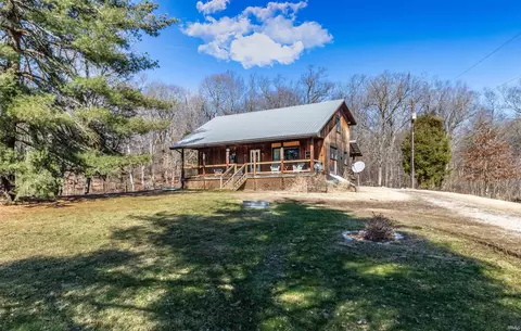 6822 Hadley Rd, Gentryville, IN 47537