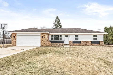 54076 Bannock Cir, Elkhart, IN 46514
