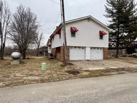 503 W Catt St, Hazleton, IN 47640 photo 2