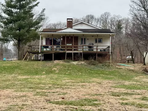 503 W Catt St, Hazleton, IN 47640 photo 4