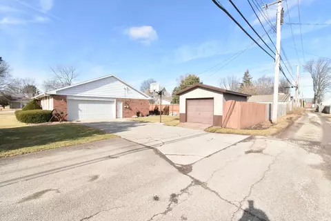 101 E 3rd St, Fowler, IN 47944 photo 3