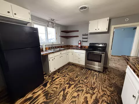 537 E Main St, Butler, IN 46721 photo 14