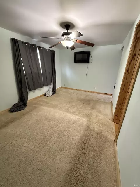 537 E Main St, Butler, IN 46721 photo 16
