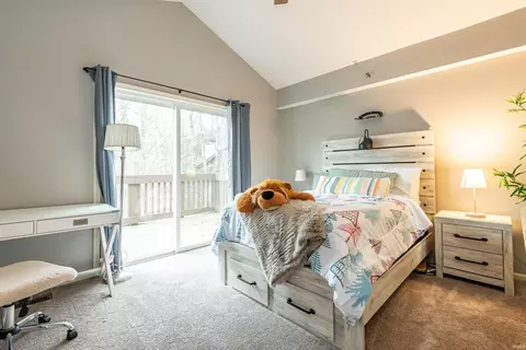 3906 Eagle Bay Dr, Bloomington, IN 47401 photo 25