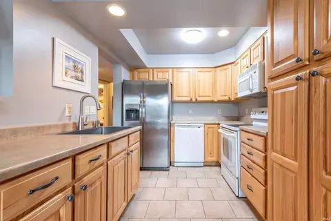 3906 Eagle Bay Dr, Bloomington, IN 47401 photo 7