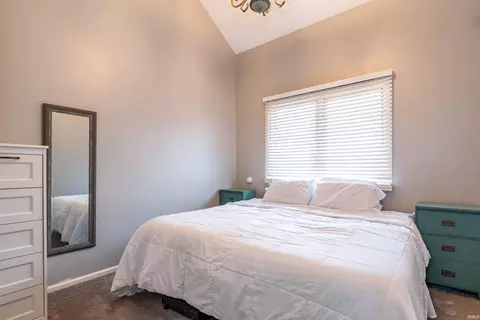 3906 Eagle Bay Dr, Bloomington, IN 47401 photo 16
