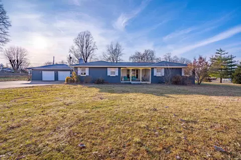 945 33rd St, Tell City, IN 47586