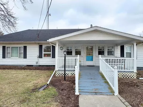301 Elnora St, Odon, IN 47562 photo 1