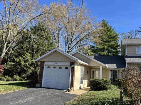 3869 S Laurel Ct, Bloomington, IN 47401
