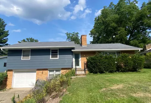 107 S Meadowbrook Dr, Bloomington, IN 47408