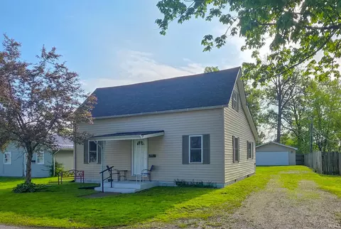 729 NW 2nd St, Linton, IN 47441