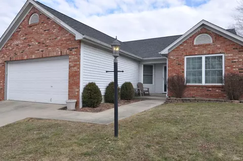 3869 S Bushmill Dr, Bloomington, IN 47403