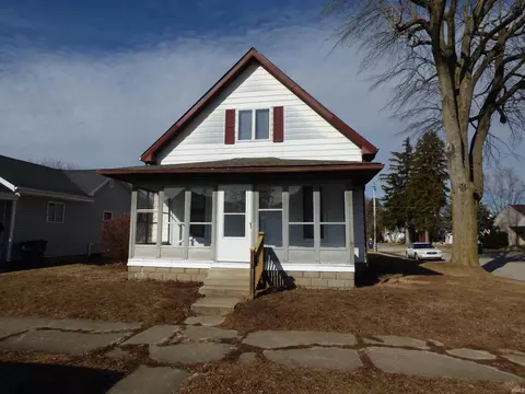 1158 E Washington St, Frankfort, IN 46041