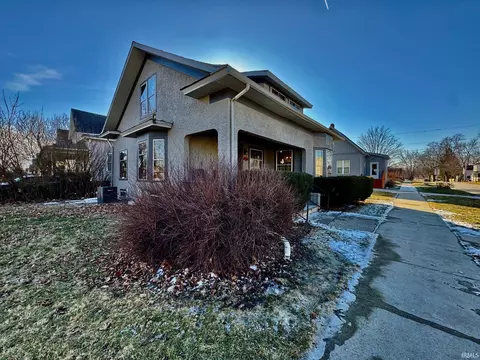 Exterior - 317 E Houston St, Garrett, IN 46738 photo 2 of 2