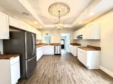 250 E Walnut St, Waterloo, IN 46793 photo 5