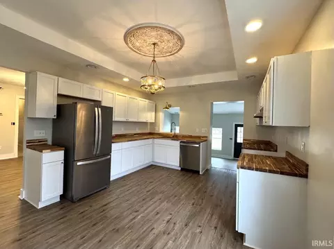 250 E Walnut St, Waterloo, IN 46793 photo 9