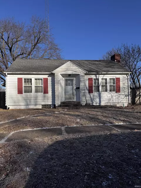 437 Charles St, Plymouth, IN 46563