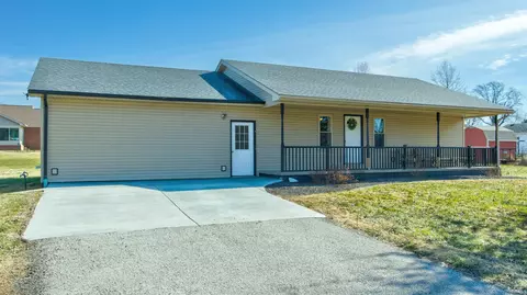 6751 W North St, Owensville, IN 47665