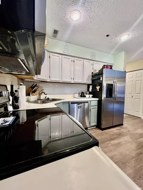 3942 Eagle Bay Dr, Bloomington, IN 47401 photo 25