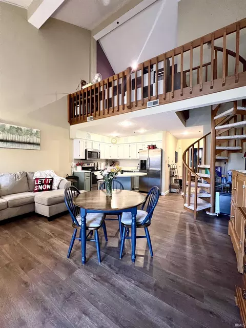 3942 Eagle Bay Dr, Bloomington, IN 47401 photo 6