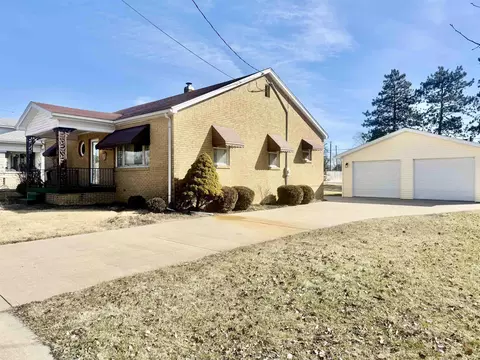 2104 Park Ave, Bedford, IN 47421 photo 1