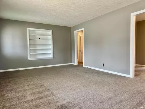 2104 Park Ave, Bedford, IN 47421 photo 4