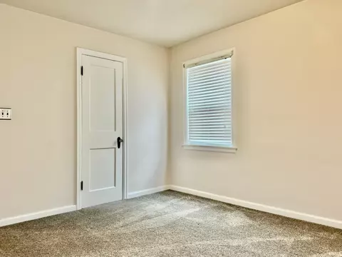 2104 Park Ave, Bedford, IN 47421 photo 14