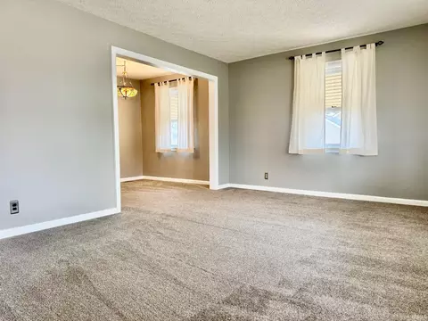 2104 Park Ave, Bedford, IN 47421 photo 5